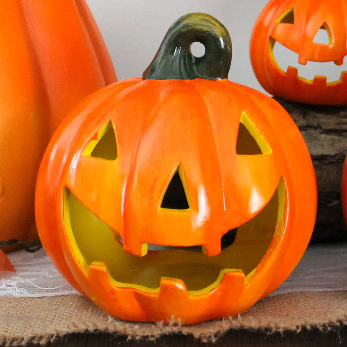 Halloween Kürbis aus Ton mit lächelndem Gesicht 14×17 cm – Bild 3