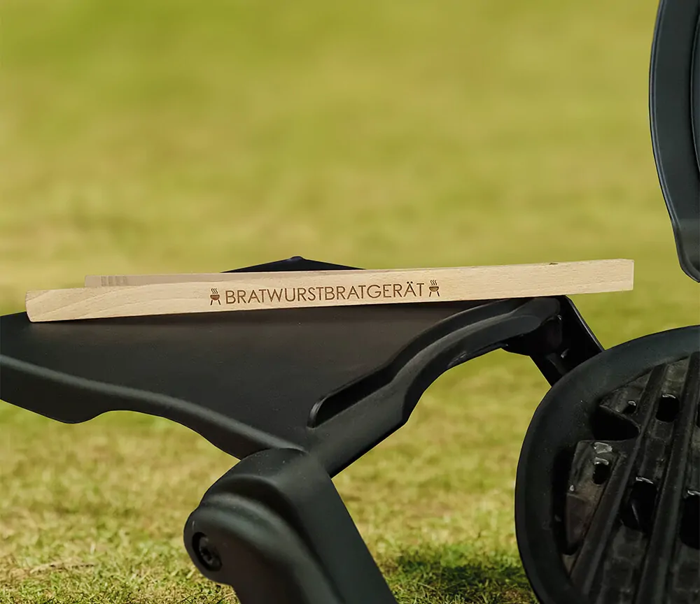 Grillzange mit Gravur und schönen Motiven – 32 cm – Bild 3