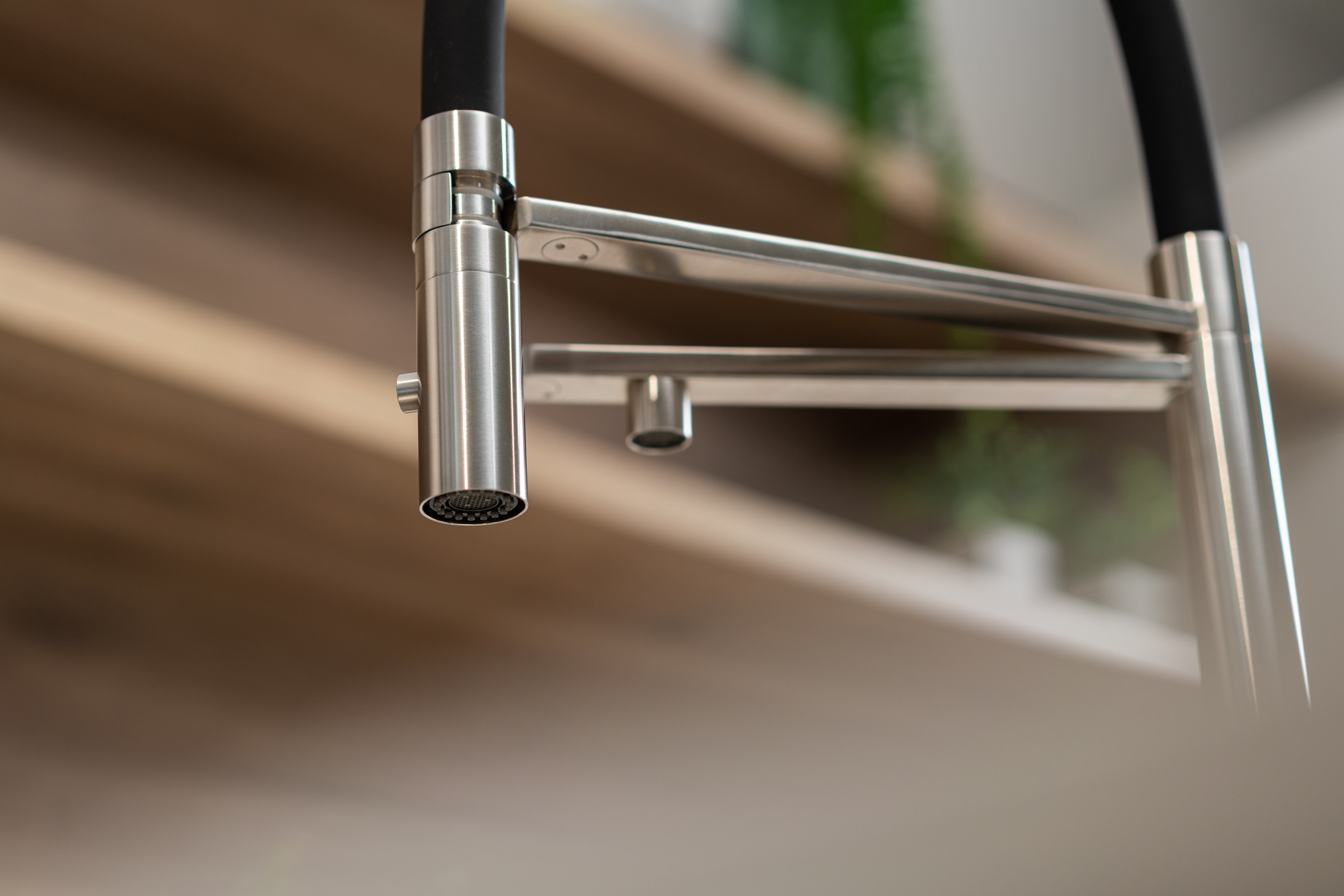 NIEDERDRUCK 3 Wege Wasserhahn Küchenarmatur, Edelstahl Massiv mit 360° schwenkbarem Auslauf, abnehmbare 2 strahl Handbrause, Gebürstet / Blau – Bild 7