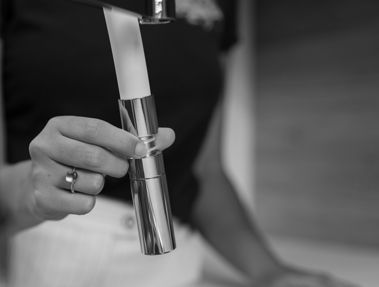 NIEDERDRUCK 3 Wege Wasserhahn Küchenarmatur, FL, mit 360° schwenkbarem Auslauf, abnehmbare 2 strahl Handbrause, Verchromt / Grau – Bild 7